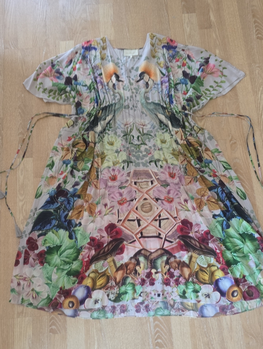 Rare Guida Kaftan Crowned Cranes 100% Sustainable Viscose Gorgeous Print!